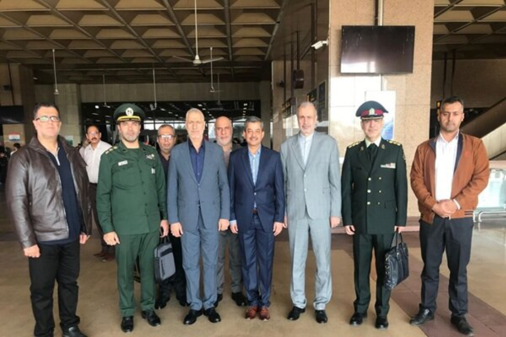 قائد حرس الحدود الإيراني يصل إلى باكستان