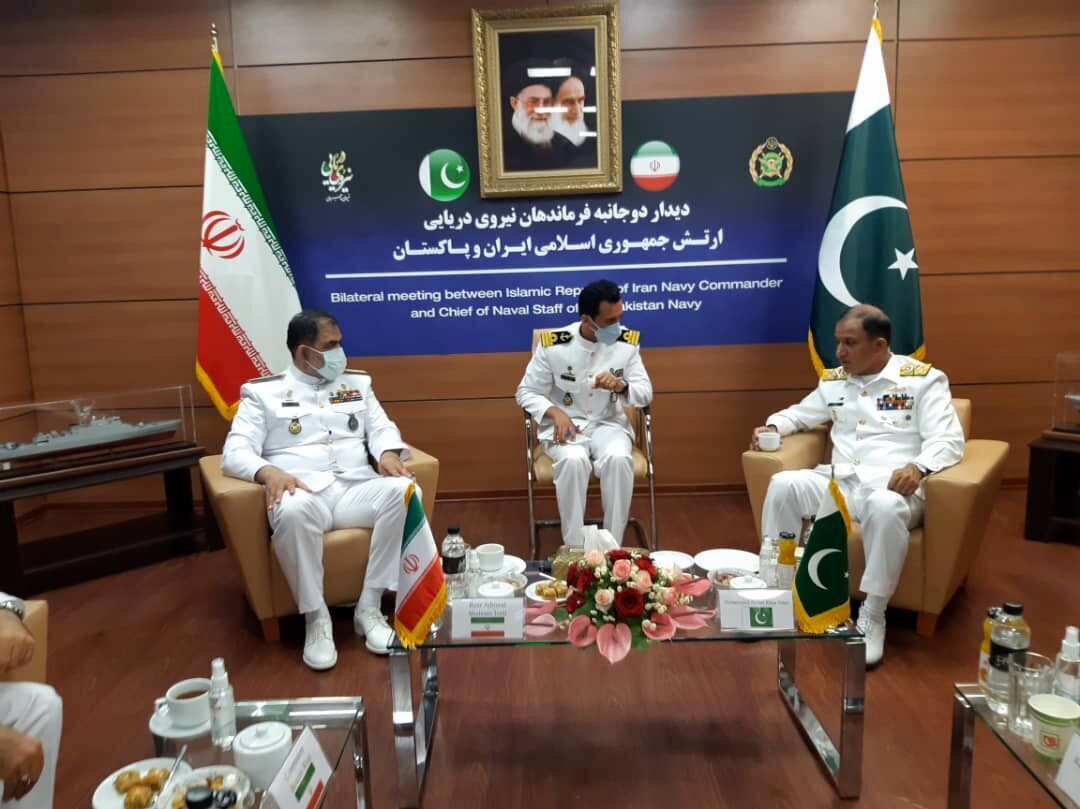 قائد البحرية الايرانية: ايران وباكستان الساعد القوي لتوفير امن المنطقة
