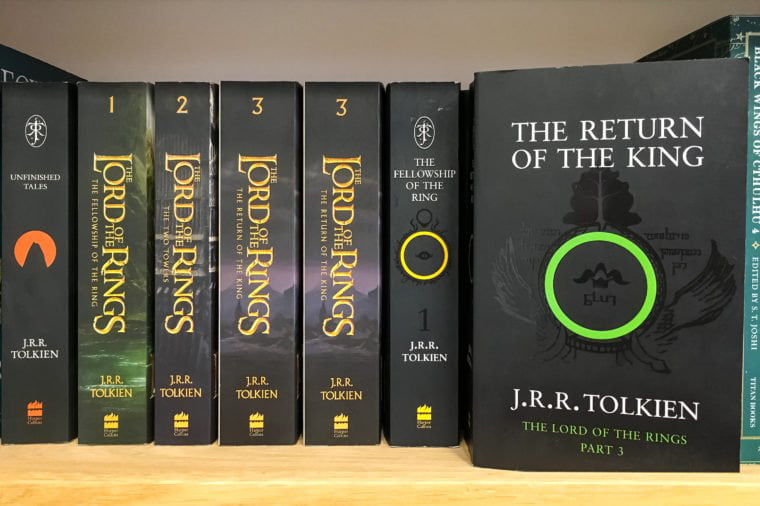 خرید-مجموعه-کتاب-های-ارباب-حلقه-ها-The-Lord-of-The-Rings-زبان-اصلی (1)