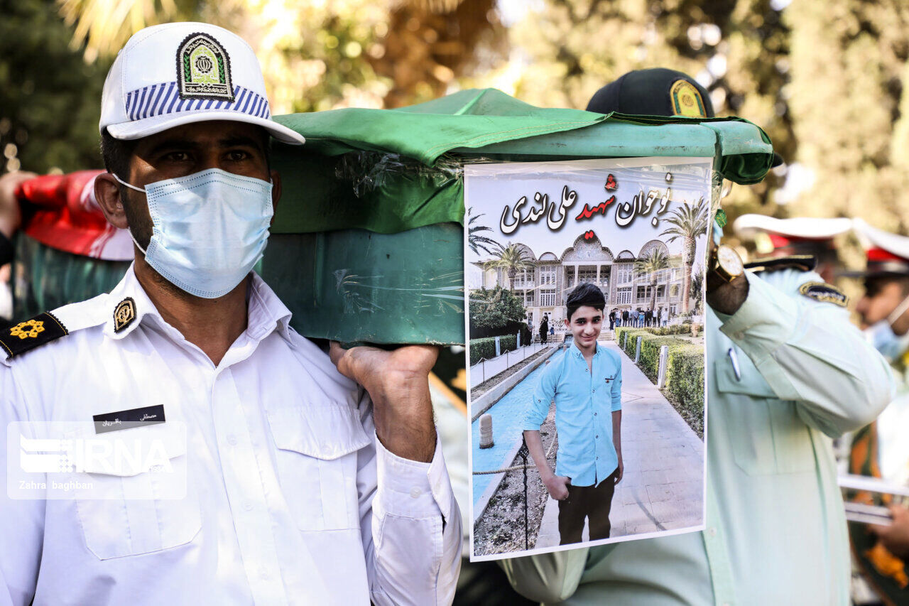 قائد الثورة يعزي بوفاة مراهق إيراني أنقذ حياة شخصين