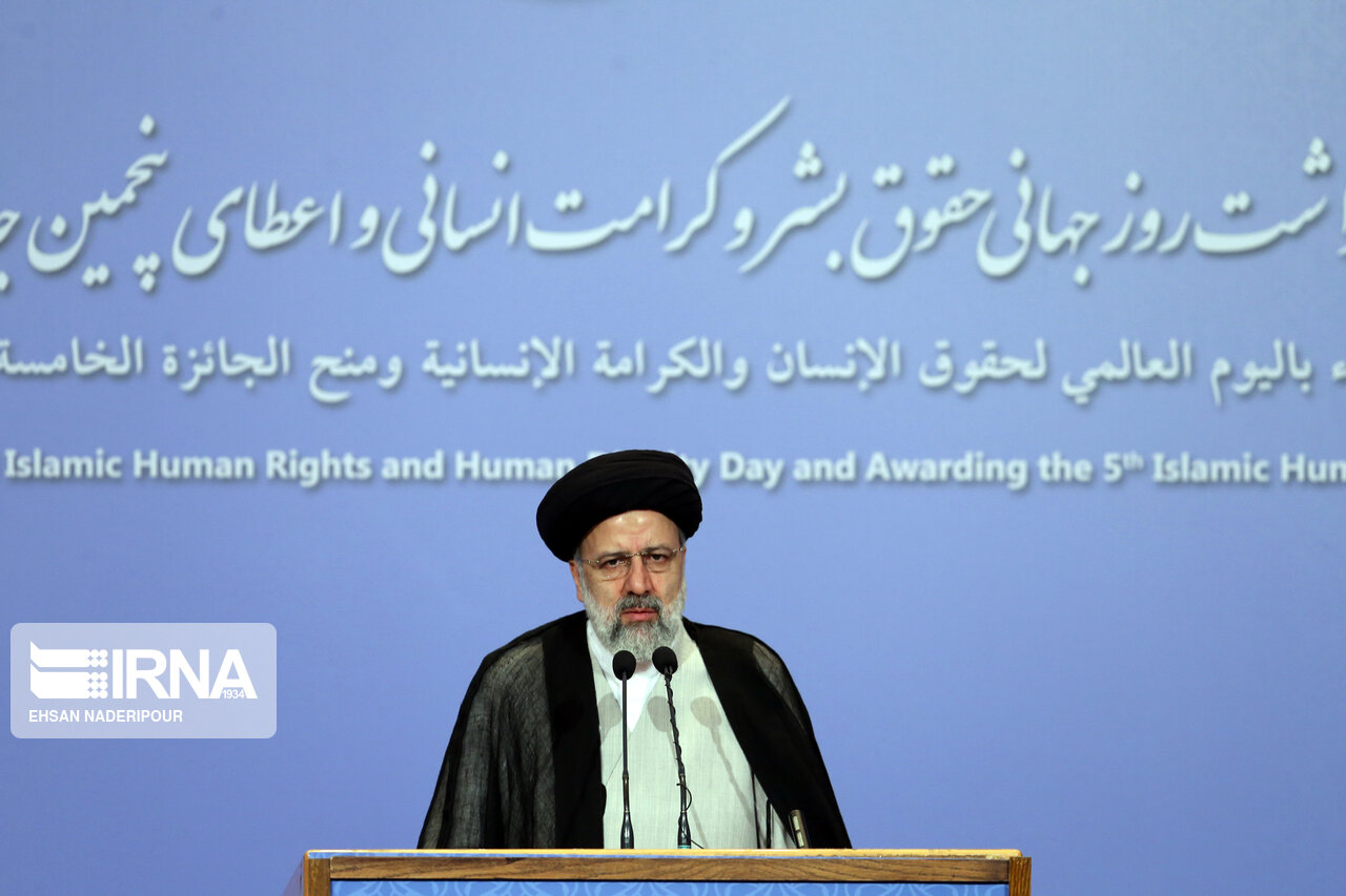 رئيس السلطة القضائية الايرانية: من يرفعون شعار حقوق الانسان في الغرب هم اول من ينتهكها