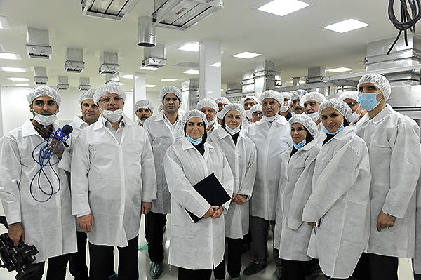 ايران تدشن خط جديد لإنتاج الادوية والمكملات الغذائية