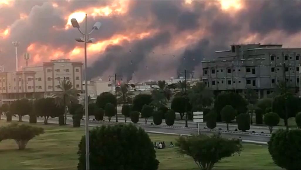 مغردون على تويتر يتهكمون بتصريحات المسؤولين السعوديين بشأن \"آرامكو\"