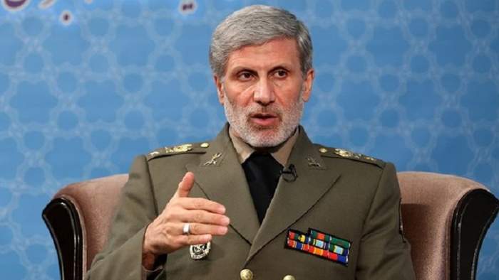 وزير الدفاع الايراني: من المتوقع تصميم منتوجات بارزة في المجالات الدفاعية كالجوية والفضائية