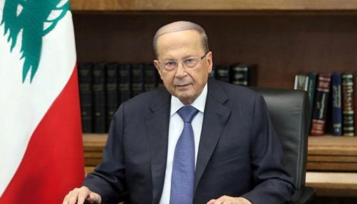 الرئيس اللبناني يدرس رسالة استقالة الحريري