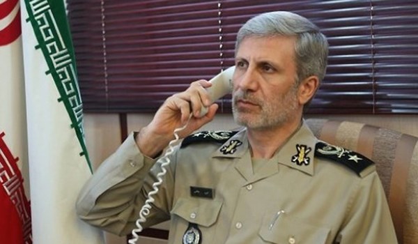 وزير الدفاع الايراني للمسؤولين العراقيين: مسيرة الاربعين أعمت عيون اعداء الاسلام