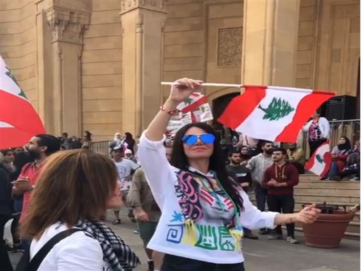 من كل الاحتجاجات.. صحف السعودية تسلّط الضوء على حسناوات لبنان