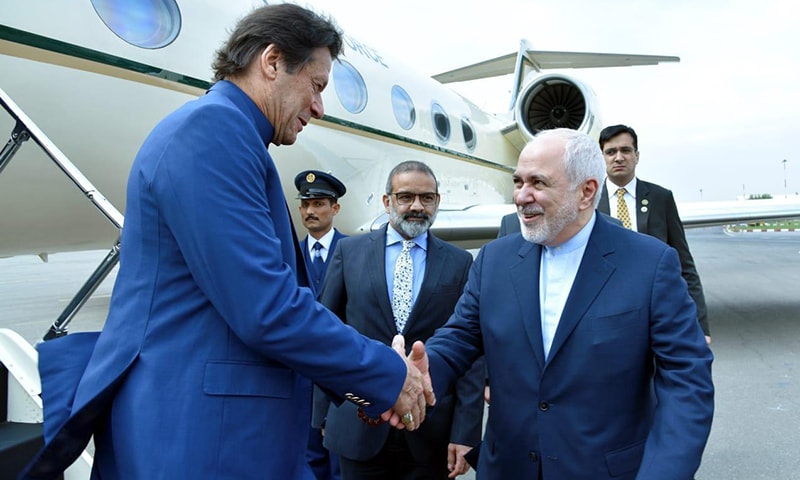 عمران خان يصل الى طهران للتوسط بين ايران والسعودية