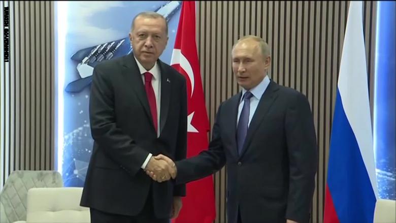 كيف أخرج بوتين الأميركيين من شمال سوريا وجر إردوغان إلى تسوية؟