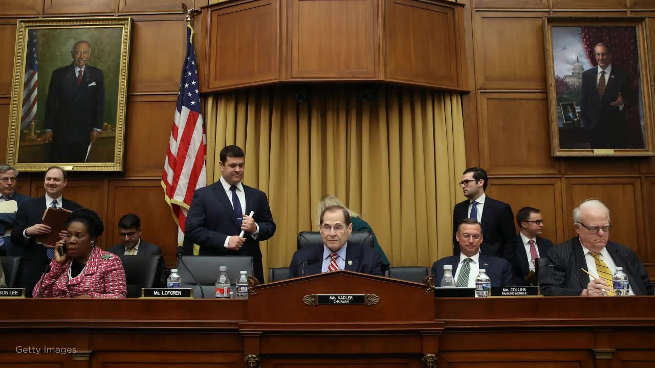 اللجنة القضائية لمجلس النواب تطلب حضور ترامب بشأن مساءلته