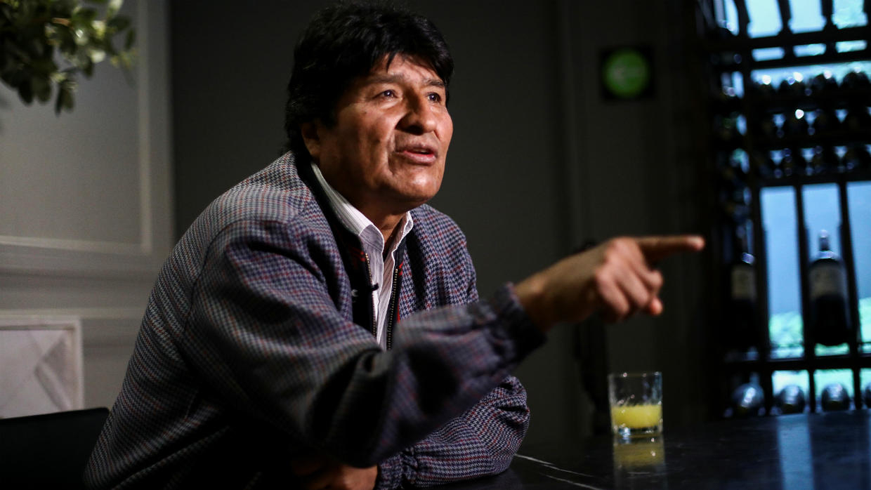 رئيس بوليفيا السابق يتهم اميركا بمحاولة سجنه في غوانتانامو.. ومقتل 5 من مؤيديه