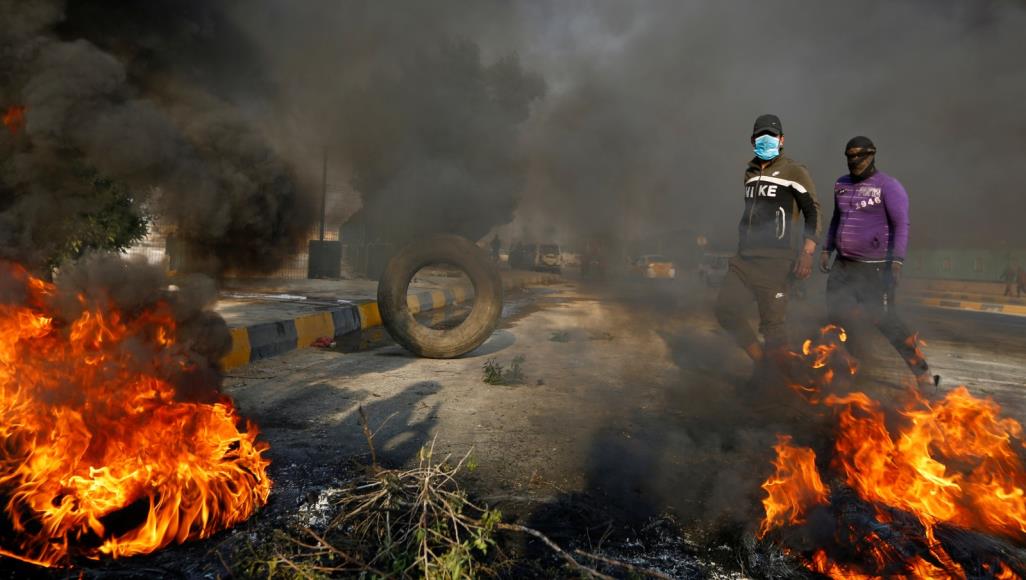السلطات العراقية تشكّل \"خلايا أزمة\" لضبط الأمن.. والحشد الشعبي يستنفر قواته