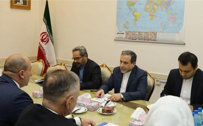 عراقجي يؤكد أن علاقات ايران مع دول الجوار لن تتأثر بالحظر الاميركي