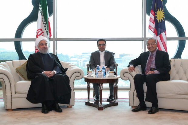 دیدار روحانی با نخست وزیر مالزی