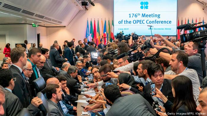 توافق اعضای اوپک بر سر کاهش تولید نفت