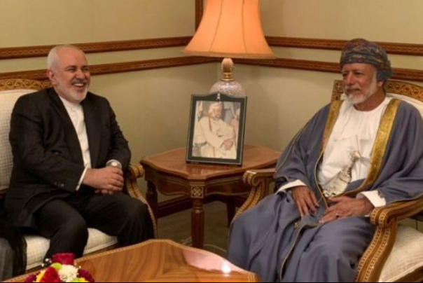 انعقاد الجولة الثانية من المحادثات بين ظريف وبن علوي في مسقط