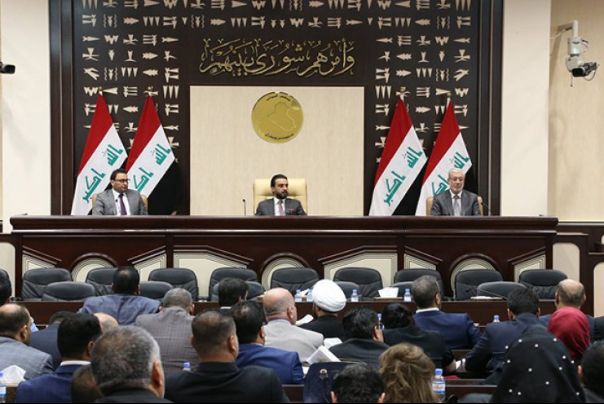 العراق.. مشاورات مكثّفة لحسم الخلاف على منصب رئيس الوزراء وقانون الانتخابات الجديد