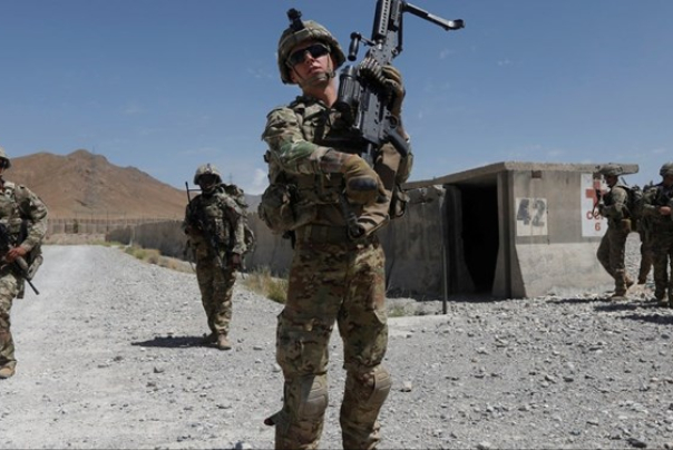 آمریکا درحال بررسی کاهش شمار نظامیان خود در غرب آسیاست