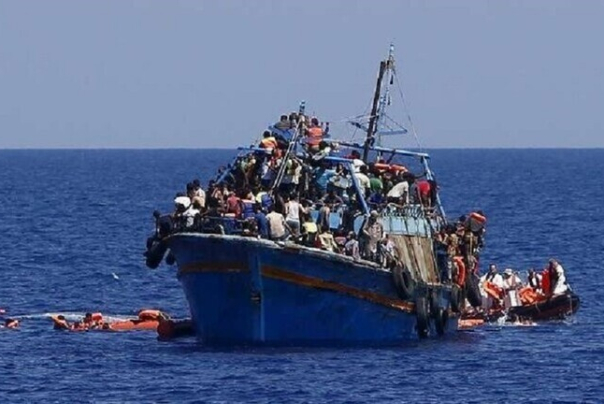 مصرع 7 أشخاص وإنقاذ 64 آخرين جراء غرق قارب شرقي تركيا