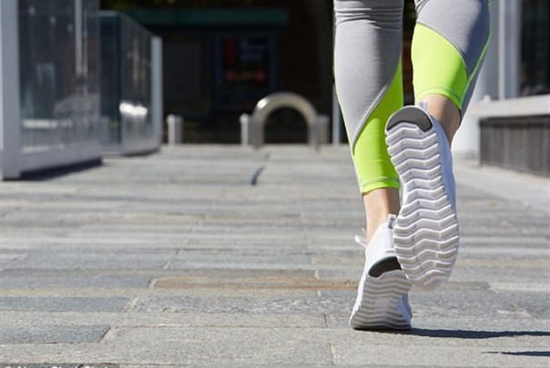 30 دقیقه پیاده‌روی روزانه ابتلا به سرطان را به نصف کاهش می‌دهد