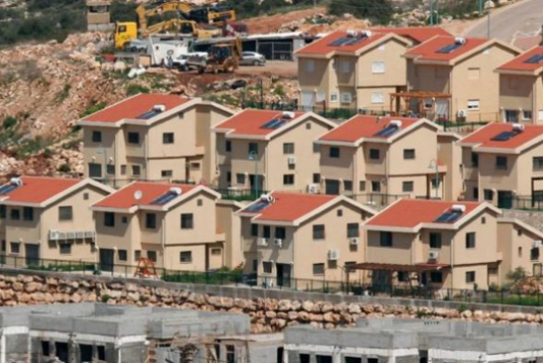 الاحتلال يصادق على بناء آلاف الوحدات الاستيطانية بالضفة