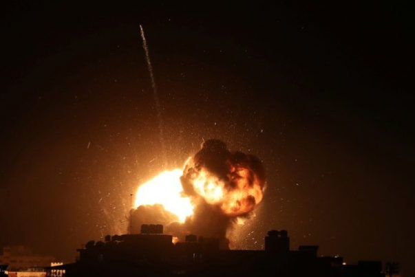 موجة غضب عارمة في العراق وتنديد بالعدوان الامريكي على الحشد الشعبي