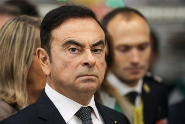 الاعلام الياباني يتحدث عن بصمة أمريكية بهروب غصن