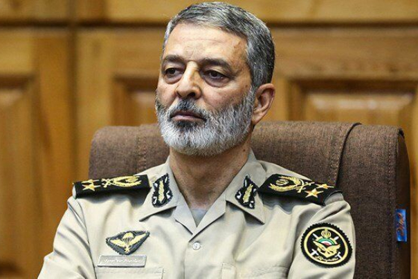 قائد الجيش الايراني: امريكا لن تتجرأ على ضرب اهداف في ايران كما ادعى ترامب