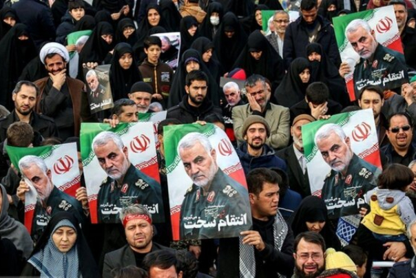الملايين يشيعون جثمان القائد سليماني في طهران.. بمشهد غير مسبوق