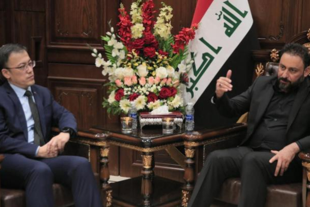 العراق يوجه صفعة ثانية لأمريكا.. ويدعو للبدء بتنفيذ الإتفاقية العراقية – الصينية