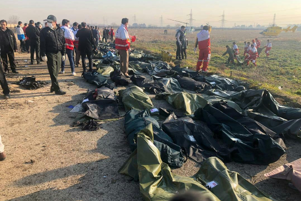 انتقال اجساد سقوط هواپیما به پزشکی قانونی استان تهران