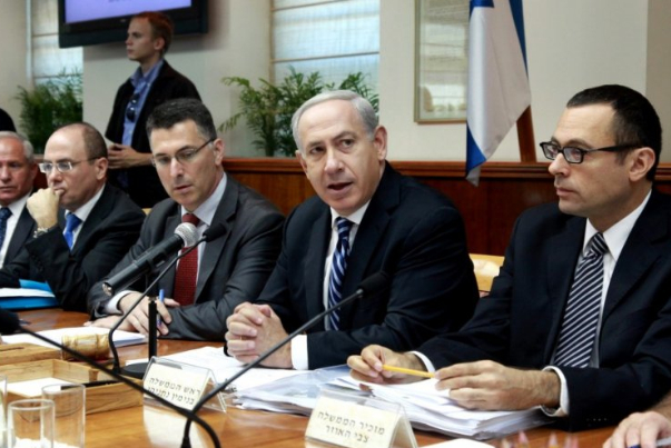 حكومة الاحتلال الاسرائيلي تدعو لجلسة طارئة.. وهذا هو موقفها من الضربة الايرانية