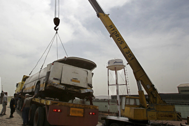 مصرع 19 شخصا واصابة 24 آخرين في انقلاب حافلة شمال ايران