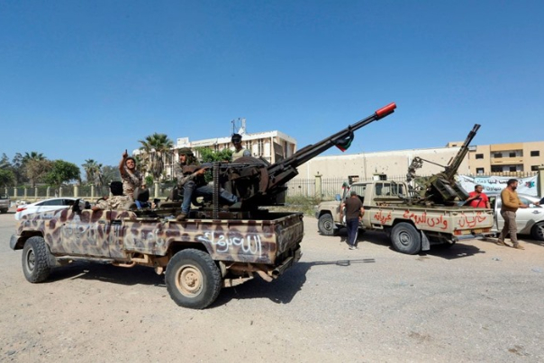 الهدنة مستمرة في ليبيا.. وحفتر والسراج إلى موسكو لتوقيع الاتفاق