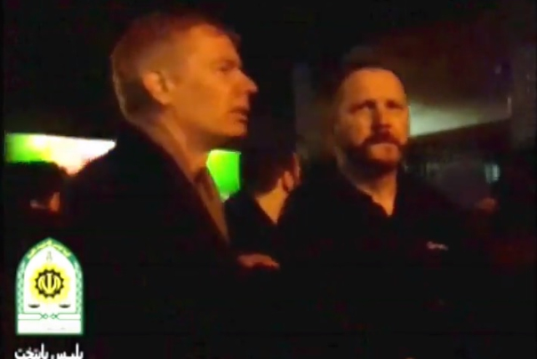 بالفيديو.. مشاركة سفير  بريطانيا بتجمع غير قانوني في طهران