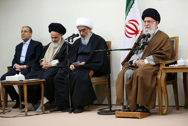 قائد الثورة: لابد من العمل والجهاد لمواجهة مطامع الاعداء