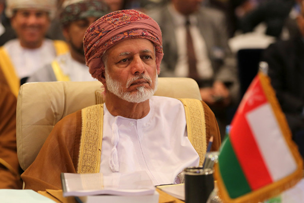 وزير الخارجية العماني يصل الى طهران