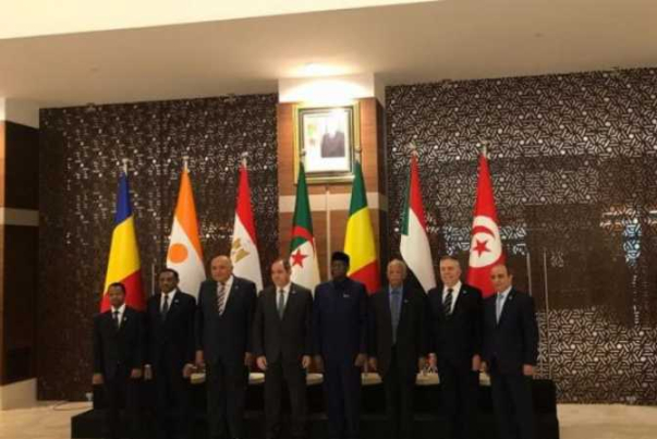 دول الجوار الليبي ترفض التدخل الأجنبي وتدعو أطراف النزاع للحوار