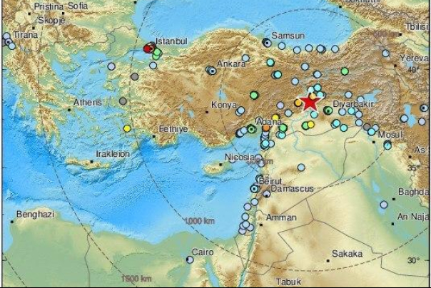 زمین‌لرزه‌ای به بزرگی 6.9 ریشتر در نزدیکی دیاربکر ترکیه را لرزاند.