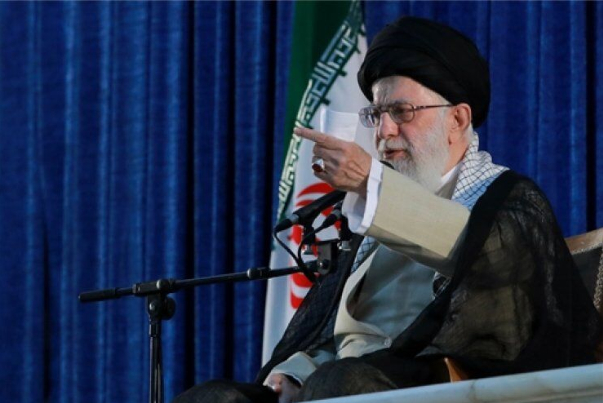 قائد الثورة لأمريكا: العراقيون مشمئزون منكم.. لماذا لاتدركون هذا الامر؟