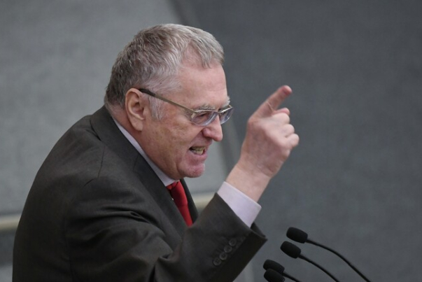 سياسي روسي: امريكا وراء تفشّي فيروس "كورونا"