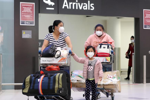 بلومبيرغ: كورونا يوجه ضربة قوية للاقتصاد العالمي