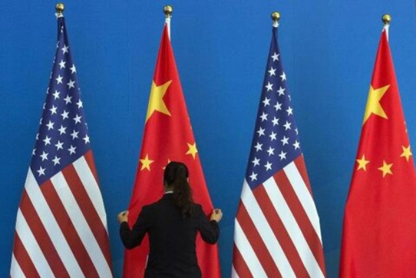 شیوع ویروس کرونا اجرای توافق تجاری آمریکا و چین را به تاخیر می‌اندازد