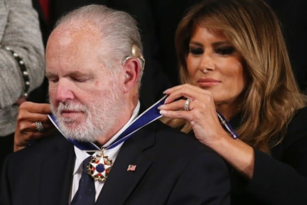 ترامپ مدال آزادی آمریکا را به مجری رادیو داد