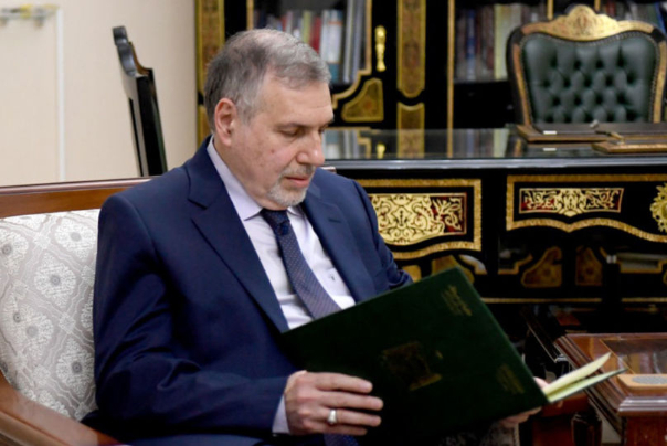رئيس الوزراء العراقي المكلف يوجه طلبا إلى عبد المهدي