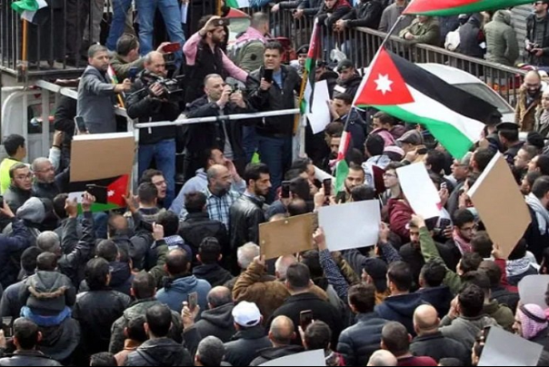 احتجاجات ضد صفقة القرن بالمحافظات الأردنية
