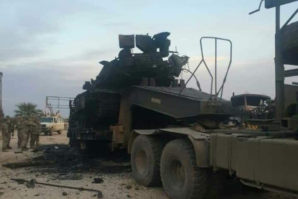 رتل عسكري تركي مدمر جراء "قصف الجيش السوري" في إدلب (صور)