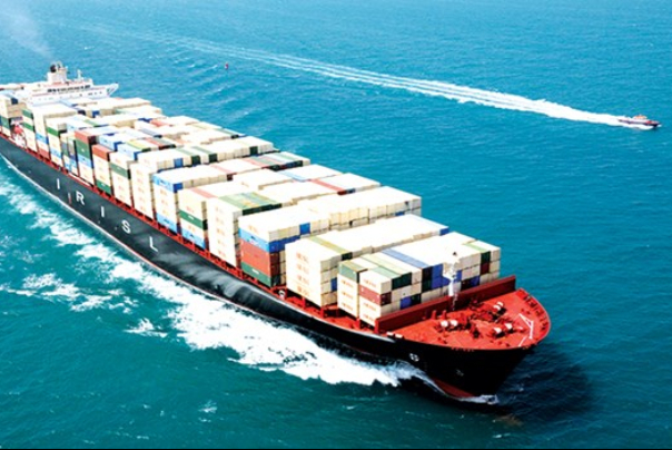 ايران تبرم اتفاقية ملاحة تجارية مع عمان