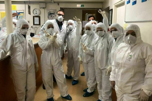 ايران تُطلق ثلاثة مشاريع لإنتاج لقاح مضاد لفيروس كورونا