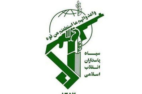 سازمان اطلاعات سپاه عاشورا انبار بزرگ احتکار مواد ضد عفونی کننده را در تبریز کشف کرد